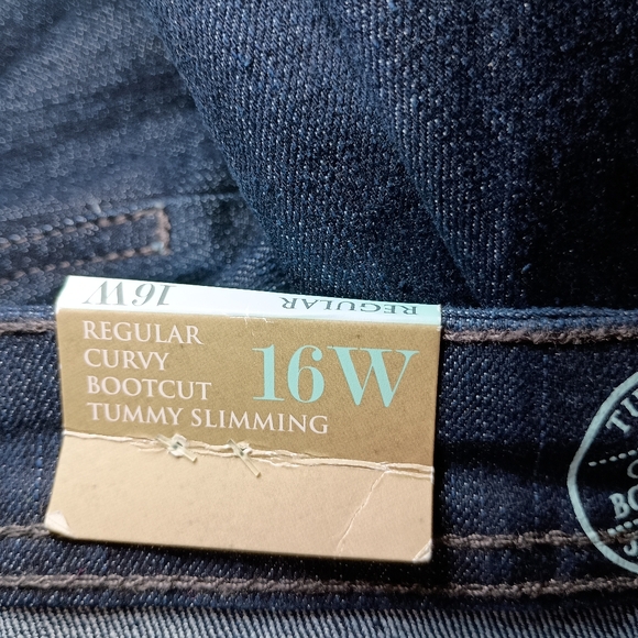 Charter Club Jeans Woman Curvy Bootcut Size 16W - Picture 12 of 14